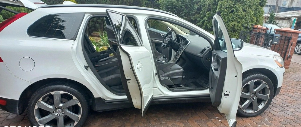 Volvo XC 60 cena 50900 przebieg: 246000, rok produkcji 2013 z Piaski małe 781